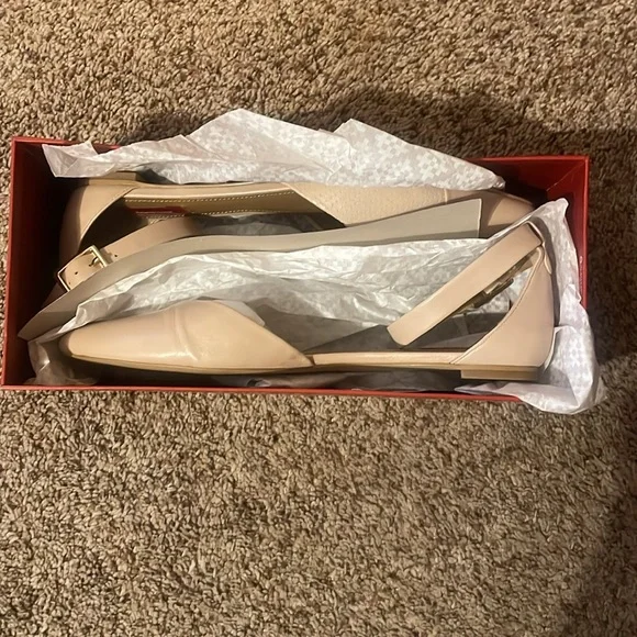 Saks Fifth Avenue Beige Ankle Strap Women's Flats - Picture 9 of 12